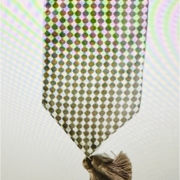 PIER 1 Imports Table Runner Beige Khaki  Jute Tassels 13” x 72” Like-New - Picture 5 of 7